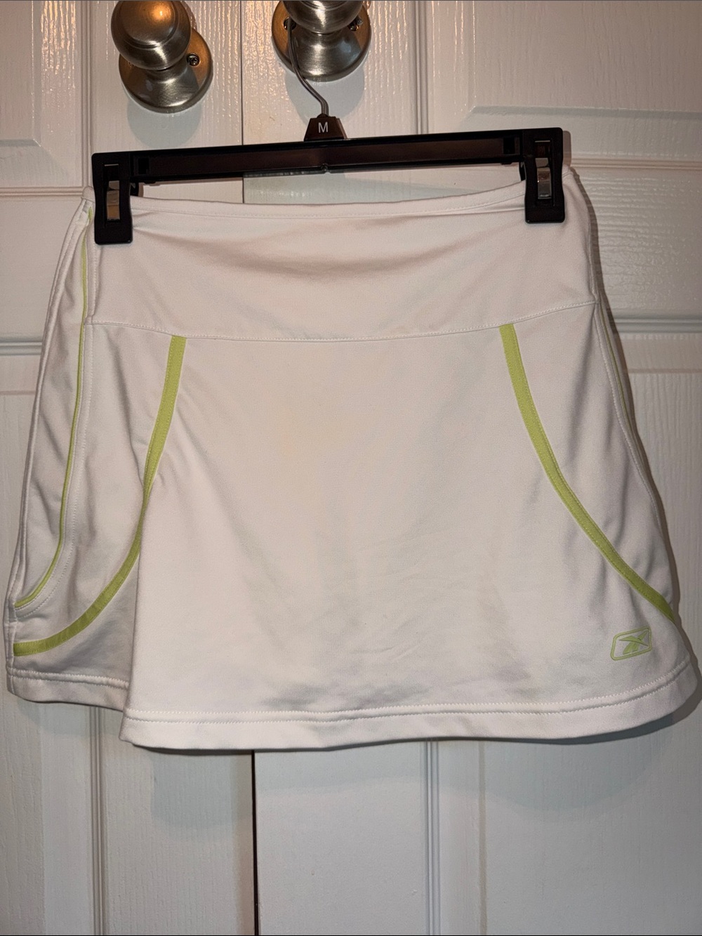 Reebok White Active Skort with Lime Trim Size Small